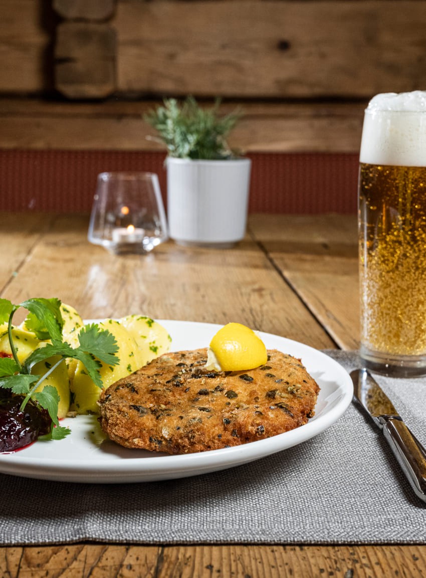 Köstliches Wiener Schnitzel © Lorenz Masser Fotografie